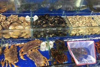 螃蟹为何总是绑着卖？背后的“隐情”与行业真相